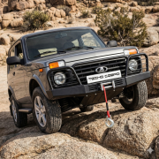 Pare choc avant avec treuil 